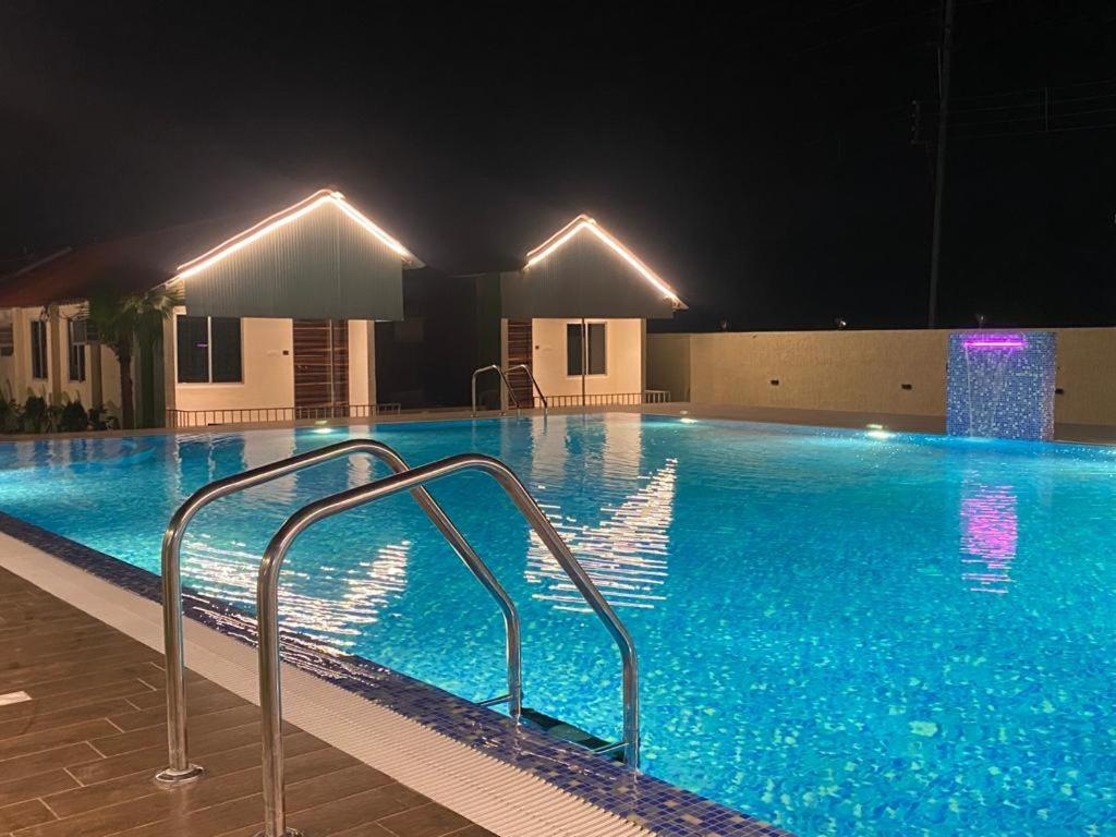 New Mouchak Hotel & Resorts Tajpur Екстер'єр фото
