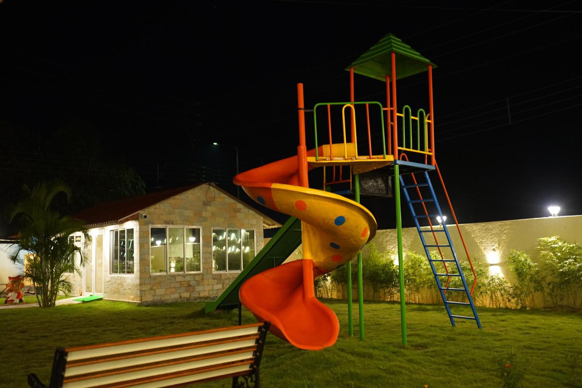 New Mouchak Hotel & Resorts Tajpur Екстер'єр фото