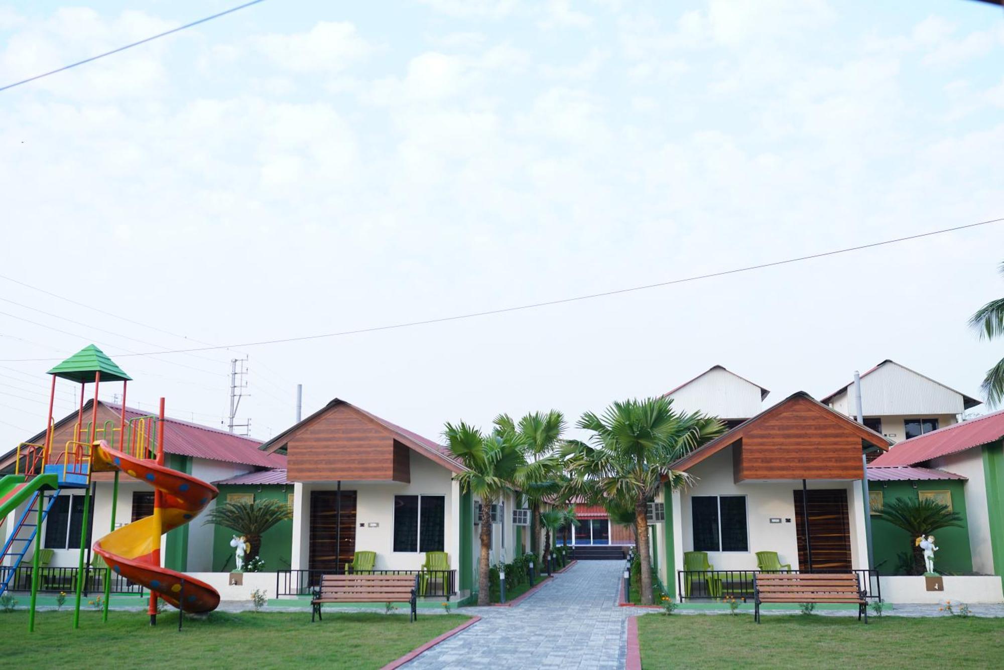 New Mouchak Hotel & Resorts Tajpur Екстер'єр фото